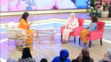 في ظهور خاص.. مشيرة إسماعيل وابنتها ضيفتا معكم منى الشاذلي الخميس