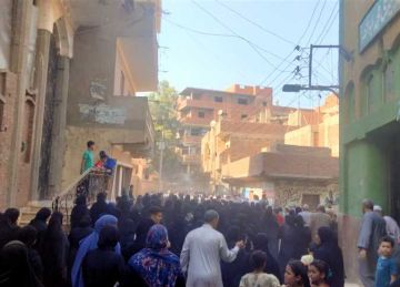 مصرع 2 وإصابة 5 آخرين.. تشييع جثماني شهيدي لقمة العيش بقرية شبرا هارس في القليوبية