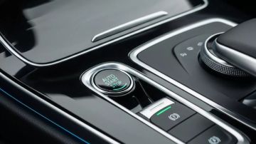 ملايين الأشخاص يكرهون هذه التقنية الموفرة للوقود في السيارات الحديثة ملايين الأشخاص يكرهون هذه التقنية الموفرة للوقود في السيارات الحديثة