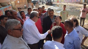 من قرية كفر حجازي.. محافظ الغربية يستمع للمواطنين ويأمر بحلول فورية لمشكلة الصرف والنظافة