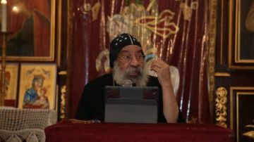 بحضور الأنبا رافائيل.. اللقاء الشهري للشباب الجامعي بكنائس وسط القاهرة