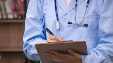 بعد انتحال صفة طبيب.. محتال البحيرة يواجه الحبس سنتين وغرامة 200 جنيه بعد انتحال صفة طبيب.. محتال البحيرة يواجه الحبس سنتين وغرامة 200 جنيه