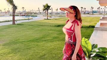 بفستان مبهج.. إلهام شاهين تتألق في أحدث إطلالة لها