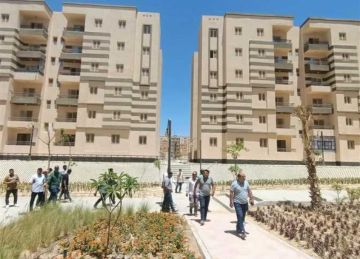 جولة تفقدية لرئيس جهاز مدينة حدائق أكتوبر بعدة مناطق.. بينها مشروع 607 عمارة وابني بيتك 7 جولة تفقدية لرئيس جهاز مدينة حدائق أكتوبر بعدة مناطق.. بينها مشروع 607 عمارة وابني بيتك 7