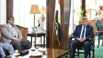 رئيس الأعلى للإعلام يلتقي لجنة ضبط أداء الإعلام الرياضي بتشكيلها الجديد رئيس الأعلى للإعلام يلتقي لجنة ضبط أداء الإعلام الرياضي بتشكيلها الجديد