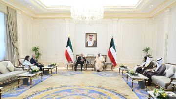 كامل الوزير يبحث مع ولي عهد الكويت الفرص الاستثمارية في مجال الموانئ بمصر كامل الوزير يبحث مع ولي عهد الكويت الفرص الاستثمارية في مجال الموانئ بمصر