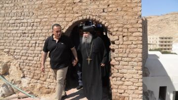 محافظ أسيوط يتفقد دير الأمير تادرس الشطبي بالجبل الشرقي محافظ أسيوط يتفقد دير الأمير تادرس الشطبي بالجبل الشرقي