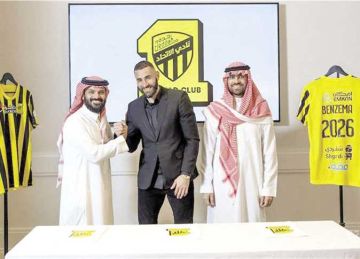 أنمار الحائلي يعلن ترشحه لرئاسة اتحاد جدة.. وتصرف مفاجئ من بنزيما أنمار الحائلي يعلن ترشحه لرئاسة اتحاد جدة.. وتصرف مفاجئ من بنزيما