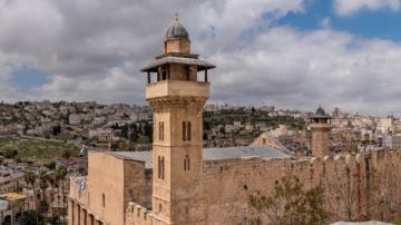 طلب عاجل للخارجية الفلسطينية بتدخل اليونسكو لوقف تهويد الحرم الإبراهيمي.. صور طلب عاجل للخارجية الفلسطينية بتدخل اليونسكو لوقف تهويد الحرم الإبراهيمي.. صور