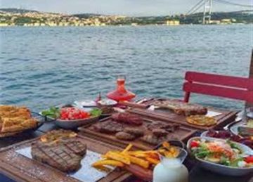 في موجة الحر.. 8 أطعمة صيفية ترطب الجسم وتساعد على التبريد