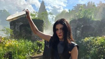 رزان جمال في كواليس تصوير الموسم الثاني من مسلسل The Sandman صور