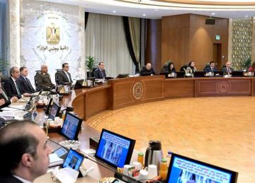 الحكومة تكشف تفاصيل أزمة الجيزة وخطتها لتفادي الانقطاعات (تعرف عليها) الحكومة تكشف تفاصيل أزمة الجيزة وخطتها لتفادي الانقطاعات (تعرف عليها)