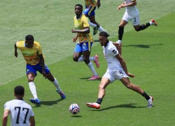 صن داونز يحسم قراره بشأن انتقال نجمه لـ بيراميدز.. تقارير تكشف صن داونز يحسم قراره بشأن انتقال نجمه لـ بيراميدز.. تقارير تكشف