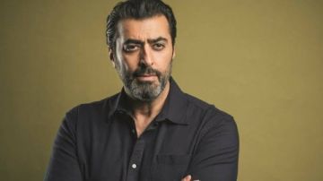 باسم ياخور يكشف تفاصيل تعرضه وأسرته لتهديد بالقتـ.ـل باسم ياخور يكشف تفاصيل تعرضه وأسرته لتهديد بالقتـ.ـل