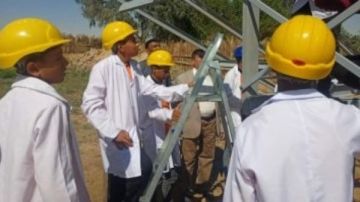 بدء تنفيذ المرحلة الثانية من إحلال الطاقة الشمسية بمساجد ومدارس الوادي الجديد بدء تنفيذ المرحلة الثانية من إحلال الطاقة الشمسية بمساجد ومدارس الوادي الجديد