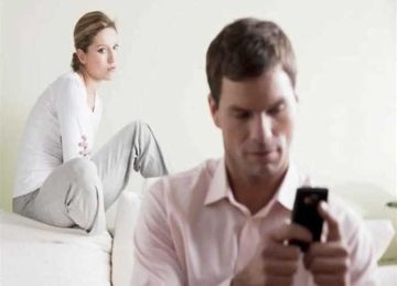  بيصورني وأنا نايمه .. سيدة في دعوى خلع: نفسي أعيش آمنة من غير قهر ولا فضيحة (تفاصيل)