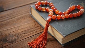 فتاوى وأحكام قاتل زوجته هل يحق له أن يرثها؟.. عند عدم رغبة العميل في السلعة وإرجاعها.. من يتحمل تكلفة الشحن؟.. حكم صيام يوم تاسوعاء.. حكم صلاة الصبي المميز في الصف الأول