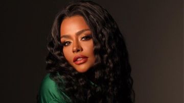 أسماء أبو اليزيد تنعي سامح عبد العزيز: الله يصبر حبايبه أسماء أبو اليزيد تنعي سامح عبد العزيز: الله يصبر حبايبه