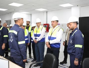 وزير قطاع الأعمال العام يستقبل وفدا من مجموعة البنك الدولي.. صور