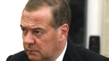 الرئيس الروسي السابق لـ فاندرلاين: من لم يفهم إشارات راديو يوم القيامة سيفهم لاحقا