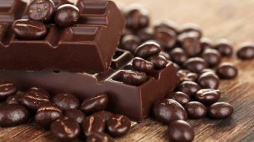 الشوكولاتة الداكنة ومرض السكري.. فوائد صحية مذهلة الشوكولاتة الداكنة ومرض السكري.. فوائد صحية مذهلة