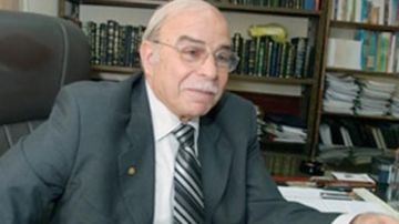 كمال درويش: لا يصح أن يدار الاحتراف بكرة القدم بعقلية الهواة والمتطوعين كمال درويش: لا يصح أن يدار الاحتراف بكرة القدم بعقلية الهواة والمتطوعين