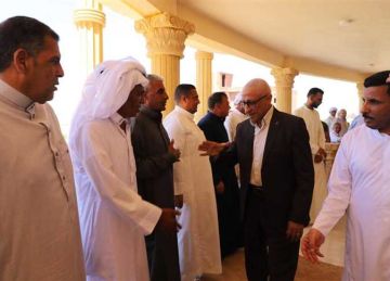 محافظ شمال سيناء يلتقي عواقل ومشايخ وأهالي بئر العبد