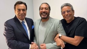 محمود سعد برفقة قرداحي والحجار فى كواليس حلقتهما بـ كامل العدد 