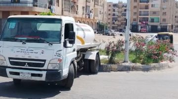 تكثيف أعمال ري النباتات والمسطحات الخضراء خلال فصل الصيف بكفر الشيخ