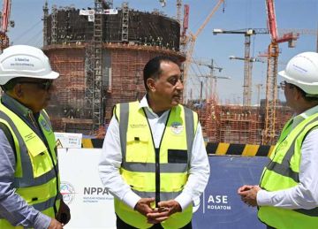 رئيس الوزراء يتفقد سير العمل بموقع المحطة النووية بالضبعة: حلم وطني يراود المصريين 