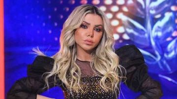 سأعود إليكم قريبا.. رزان مغربي تطمن جمهورها بعد سقوط سقف عليها سأعود إليكم قريبا.. رزان مغربي تطمن جمهورها بعد سقوط سقف عليها