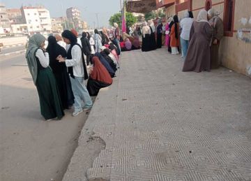 طلاب الثانوية العامة بالشرقية يؤدون امتحانات الأحياء والرياضة التطبيقية والإحصاء