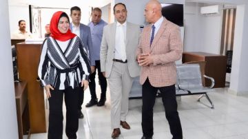 زيارات منزلية في قرى حياة كريمة لتعريف الأسر بآليات اكتشاف تعاطي المخدرات زيارات منزلية في قرى حياة كريمة لتعريف الأسر بآليات اكتشاف تعاطي المخدرات