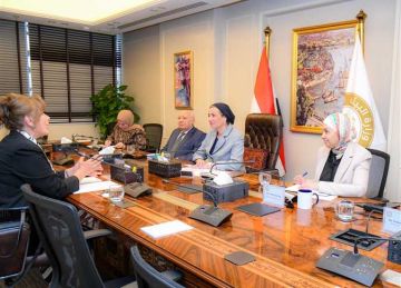 وزيرة البيئة تبحث تعزيز التعاون في مواجهة التحديات مع سفيرة المكسيك