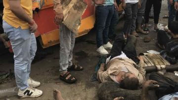 20 مصابا في تصادم سيارة نقل بأتوبيس عمال جنوب بورسعيد