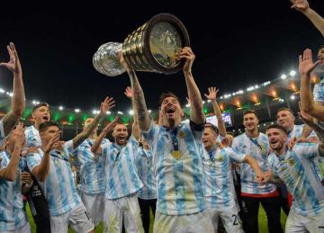 السعودية تقترب من استضافة كأس فيناليسيما بين إسبانيا ضد الأرجنتين السعودية تقترب من استضافة كأس فيناليسيما بين إسبانيا ضد الأرجنتين