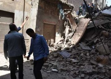 ارتفاع حصيلة ضحايا حادث انهيار عقار الزقازيق لـ6 وفيات و6 مصابين (الأسماء) ارتفاع حصيلة ضحايا حادث انهيار عقار الزقازيق لـ6 وفيات و6 مصابين (الأسماء)