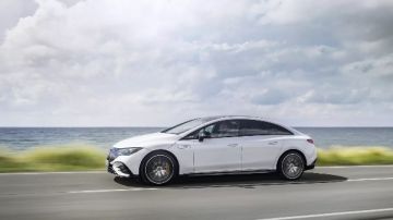 عيوب خطيرة تستدعي سحب سيارات مرسيدس وأستون مارتن من الأسواق عيوب خطيرة تستدعي سحب سيارات مرسيدس وأستون مارتن من الأسواق