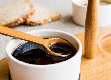 محافظ أسيوط يوجه بإنشاء معمل مركزي لدعم إنتاج العسل الأسود محافظ أسيوط يوجه بإنشاء معمل مركزي لدعم إنتاج العسل الأسود