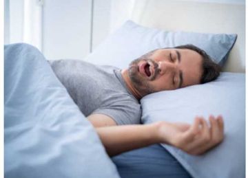 خلي كرة التنس في ظهر البيجامة .. حيل لن تصدقها للتخلص من الشخير وتحسين نومك خلي كرة التنس في ظهر البيجامة .. حيل لن تصدقها للتخلص من الشخير وتحسين نومك