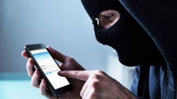 دار الإفتاء تحرم انتهاك الخصوصية وتؤكد: التجسس على الناس جريمة شرعية