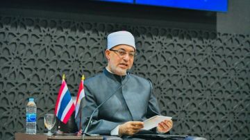 مفتي الجمهورية من تايلاند: الوسطية الإسلامية تضمن تحقيق التوازن في جميع مجالات الحياة.. صور