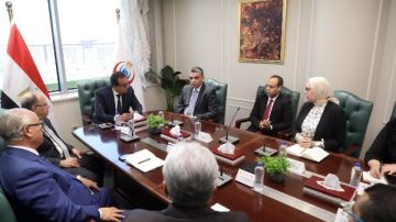 وزير الصحة يبحث مع BDR الهندية والمستقبل للصناعات الدوائية توطين صناعة الأدوية