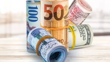 أسعار العملات الأجنبية والعربية مقابل الجنيه في البنوك المصرية أسعار العملات الأجنبية والعربية مقابل الجنيه في البنوك المصرية