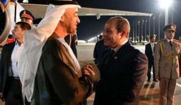 الرئيس السيسي يودع رئيس الإمارات بمطار العلمين في ختام زيارته الأخوية لمصر