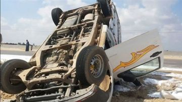 حادث مروع.. إصابة 13 عاملا في انقلاب سيارة نصف نقل على طريق الخطاطبة