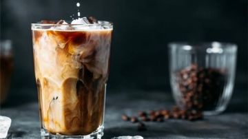 طريقة تخزين الأيس كوفي في الفريزر