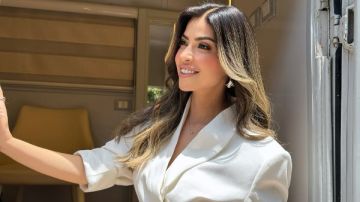 ميرنا جميل تكشف أسرار حياتها الفنية مع معتز التوني ميرنا جميل تكشف أسرار حياتها الفنية مع معتز التوني