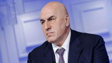 وزير الدفاع الإيطالي يطالب بفرض عقوبات ضد إسرائيل وزير الدفاع الإيطالي يطالب بفرض عقوبات ضد إسرائيل