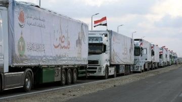 بدء تحرك قافلة المساعدات الإنسانية الـ24 تمهيدا لدخولها من مصر إلى غزة بدء تحرك قافلة المساعدات الإنسانية الـ24 تمهيدا لدخولها من مصر إلى غزة